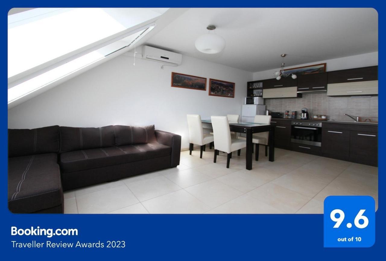 Blonde River Apartman Soter Szeged Exterior photo