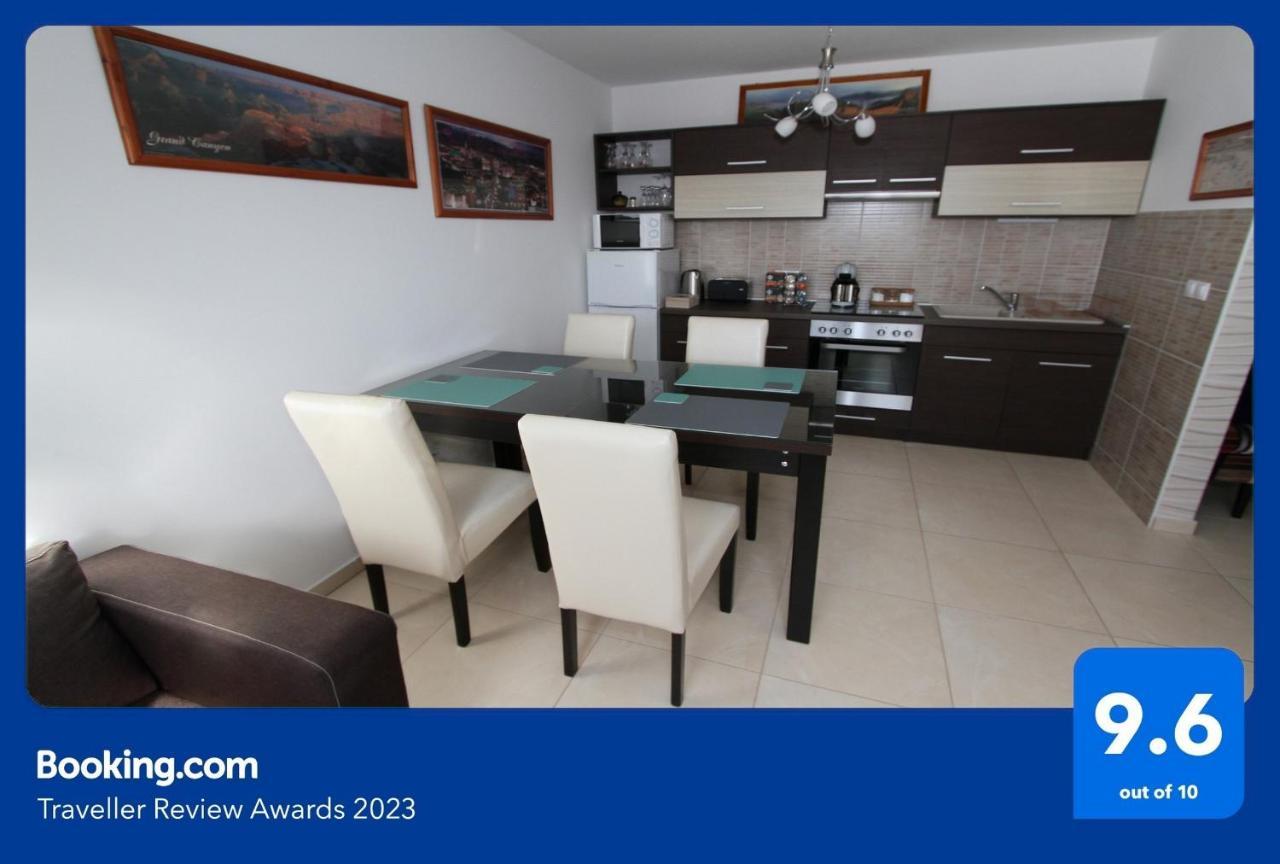 Blonde River Apartman Soter Szeged Exterior photo