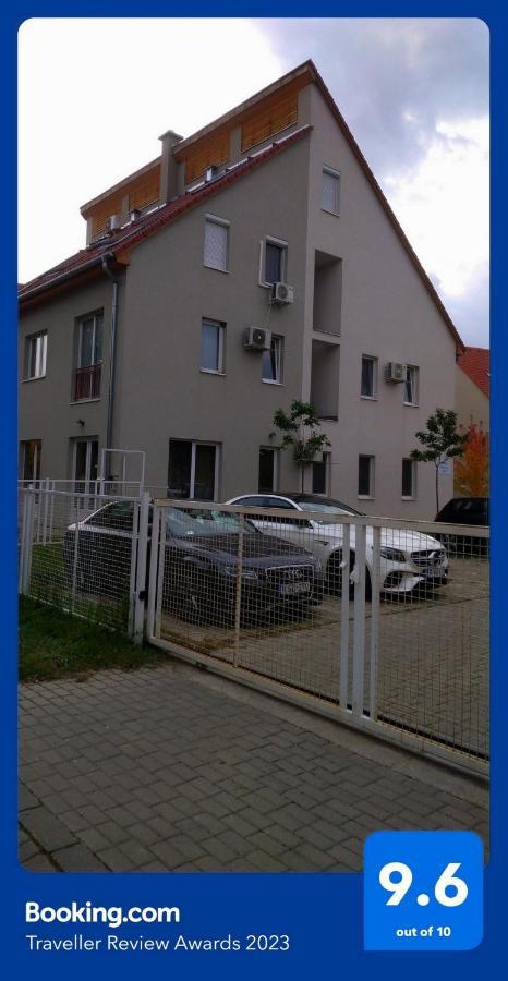 Blonde River Apartman Soter Szeged Exterior photo